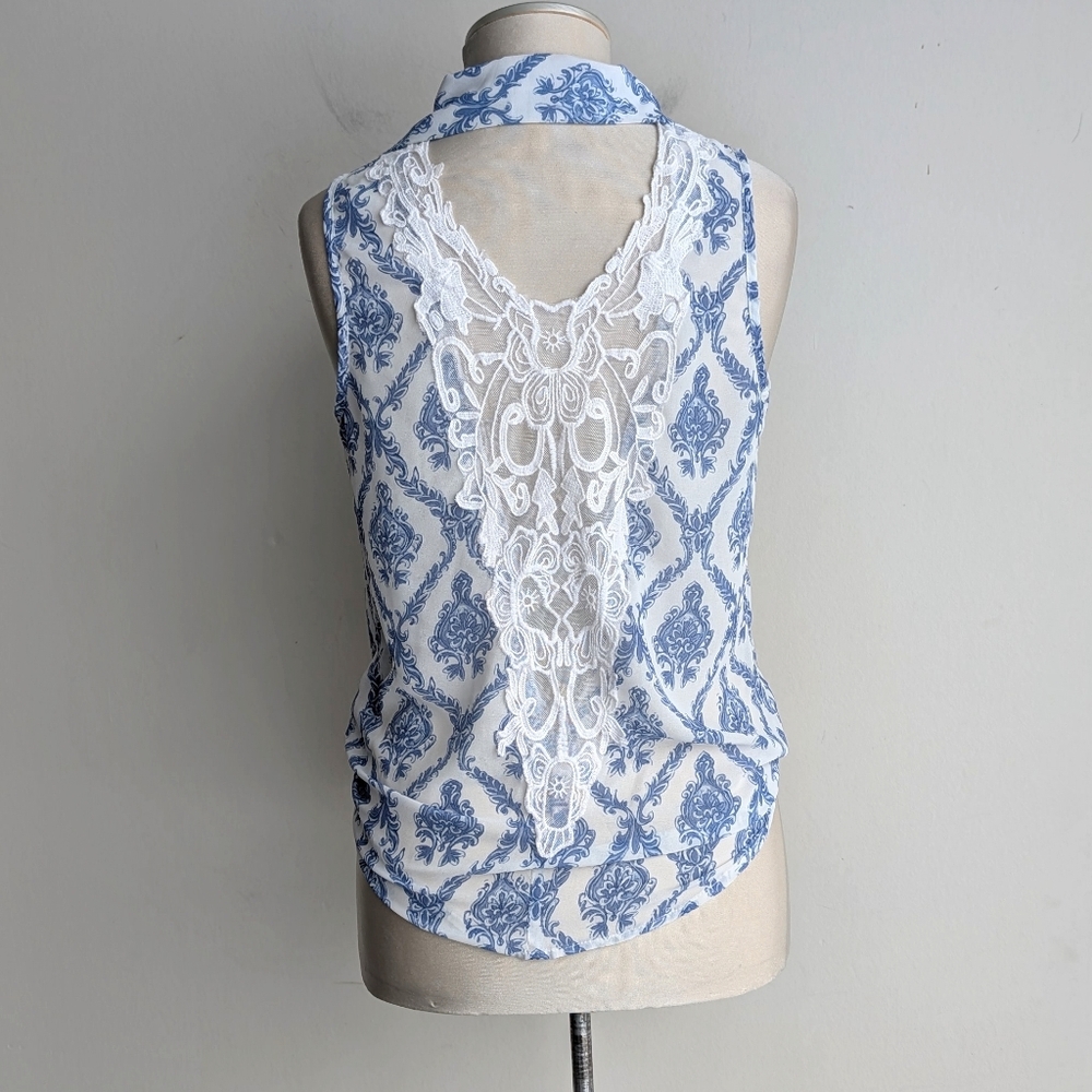 Paisley Lace Sleeveless Tie Waist Blouse - Picture 3 of 7